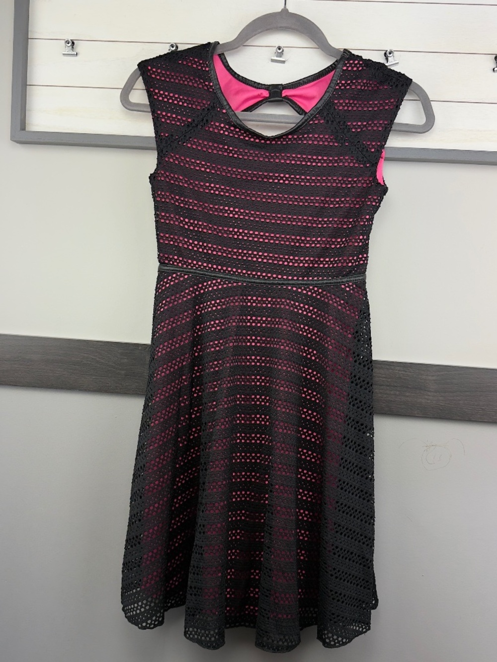 SPEECHLESS sleeveless a-line midi dress keyhole tie on back girls size 12